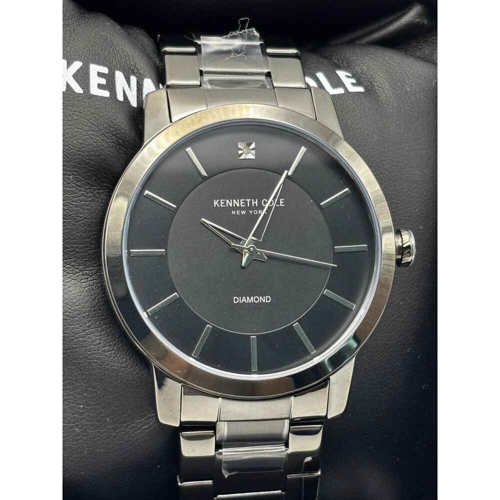 NIB Kenneth Cole KC9286 quartz silver men's watch, working